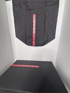 Prada America’s Cup Black